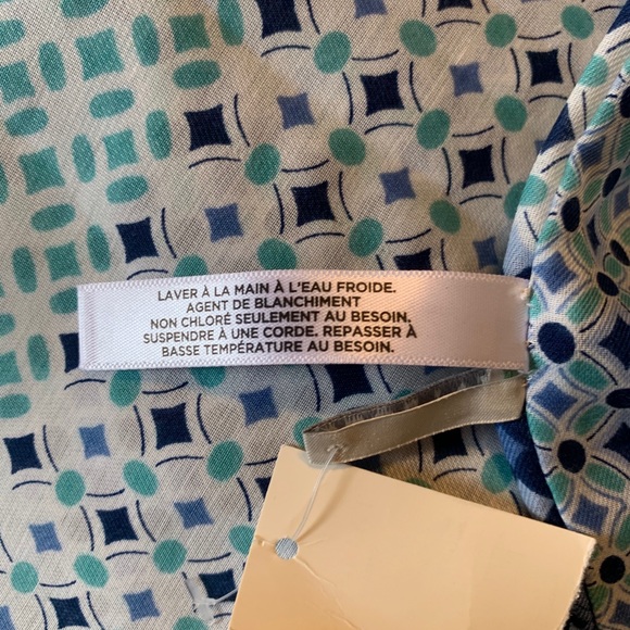 NWT Infinity Scarf ❤️ - Picture 5 of 6